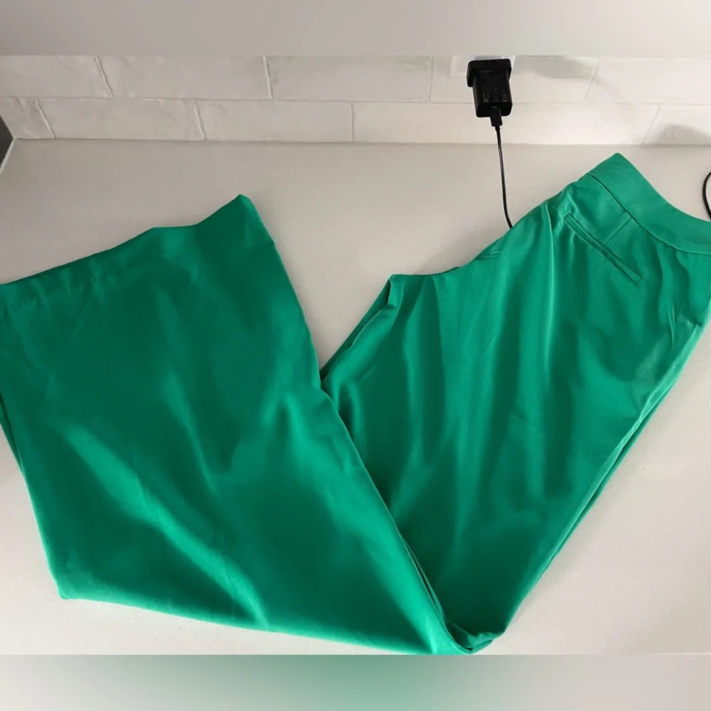 Wide leg trouser - Picture 6 of 6